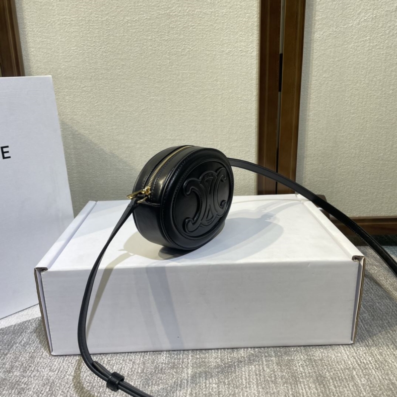 Ce1i*e triomphe bags